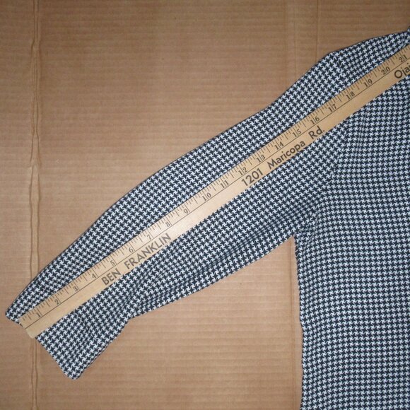 Van Heusen Black & White Houndstooth Blouse Sz S – 3/4 Sleeve Button Front - Picture 6 of 10